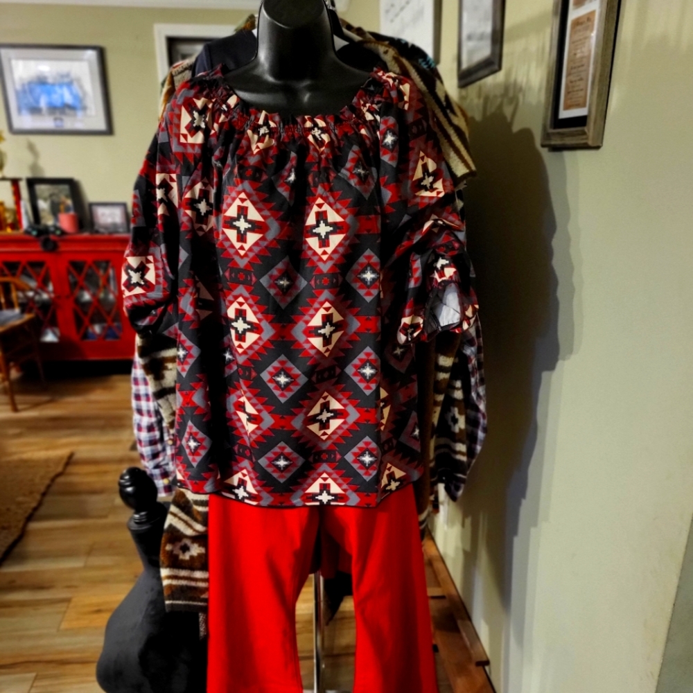 Sterling Kreek top, can be wore on or off the shoulders.